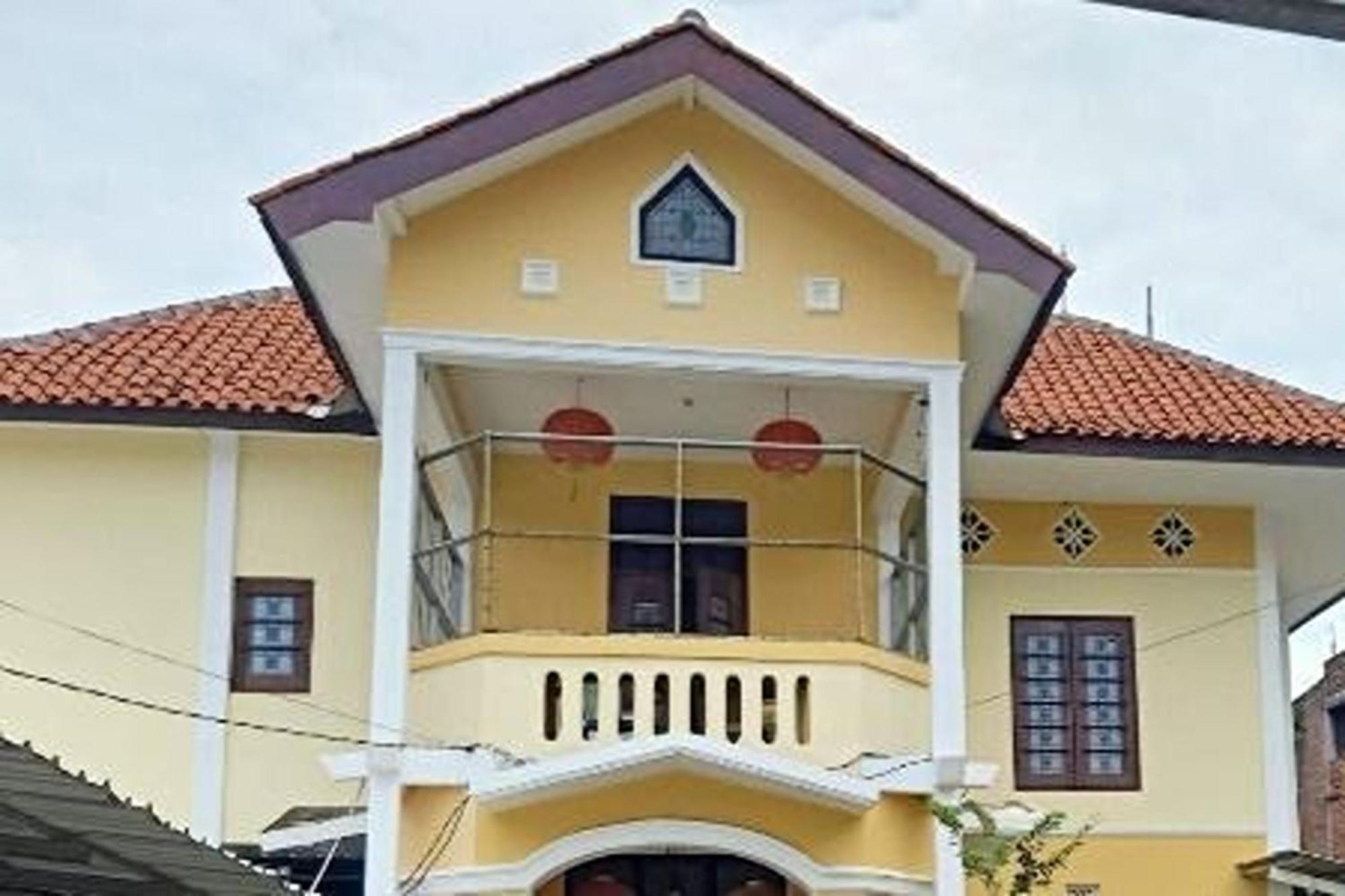 คอสต์ 48 ซูราบายา Hotel สุราบายา ภายนอก รูปภาพ